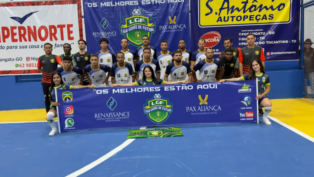 O apito inicial marcou mais que um jogo marcou um momento.