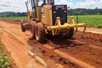 RECUPERAÇÃO DE ESTRADA RURAL - PRÓXIMO AO MORRO DO AMARAL.