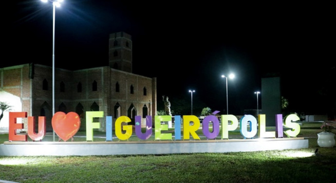 Identificação da Cidade de Figueirópolis-TO, implantada na Praça da Matriz de Figueirópolis-TO.