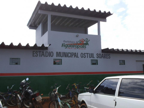 Prefeitura de Figueirópolis-Ano 2013.
Reforma do Estádio Municipal “Ostuil Soares”.